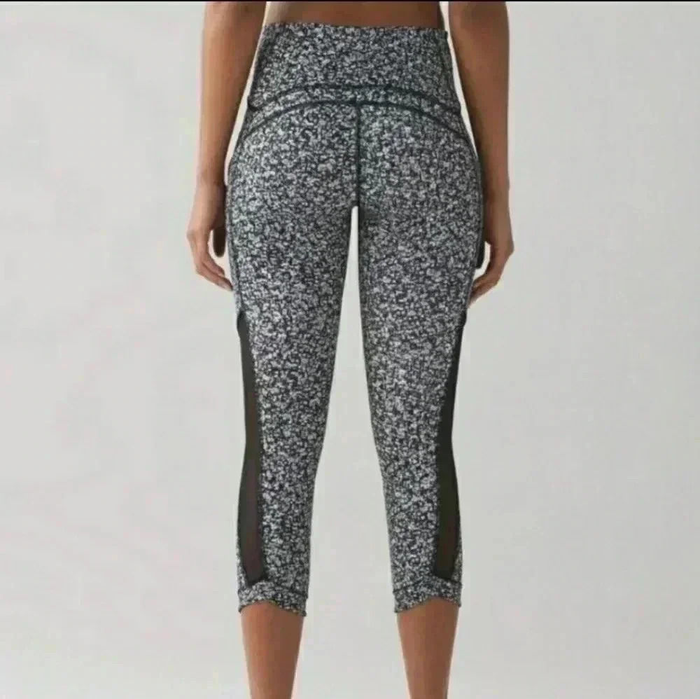 LULULEMON Sole Training Crop leggings - Picture 3 of 6